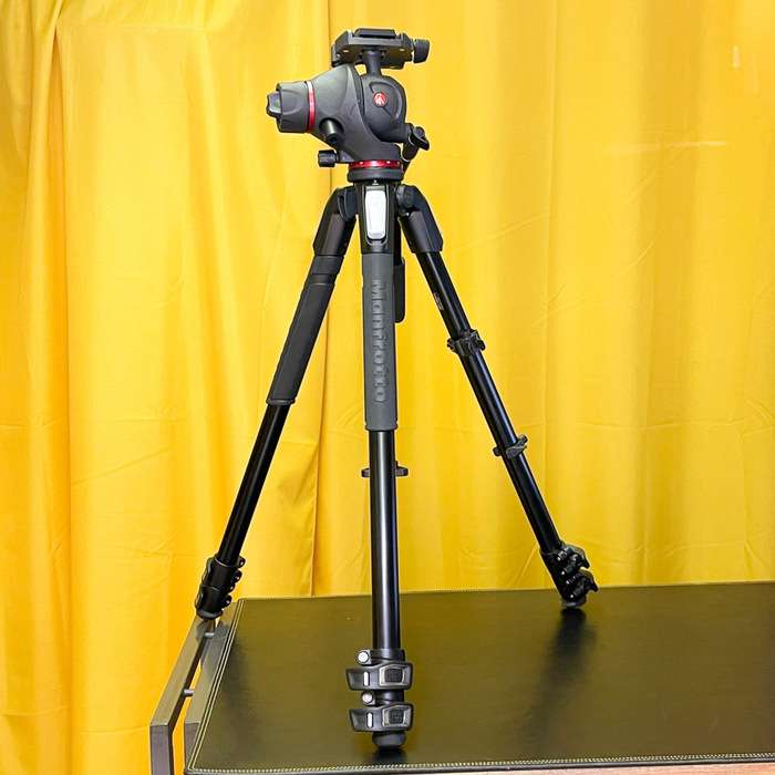 Manfrotto MT190X3 + Hlava MH055M8-Q5 | stativ s hybridní  hlavou