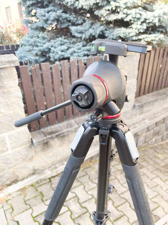 Manfrotto MT190X3 + Hlava MH055M8-Q5 | stativ s hybridní  hlavou