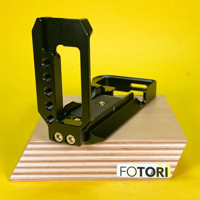 SmallRig 2503 L-Bracket for Sony A6600