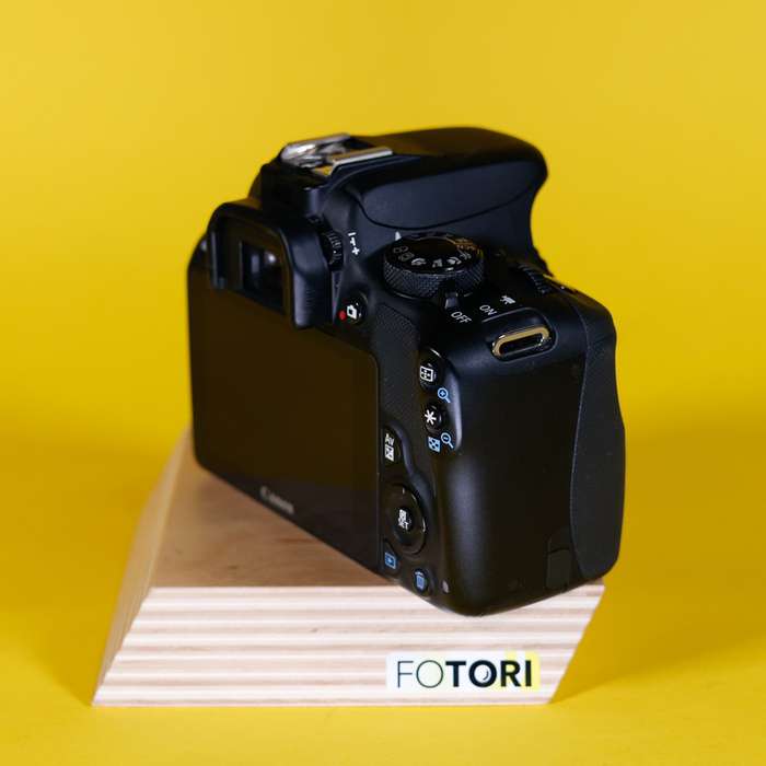 Canon EOS 100D | 033071076566