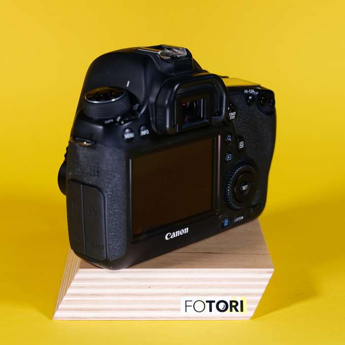 Canon EOS 6D  | 3x baterie  | 243020002923