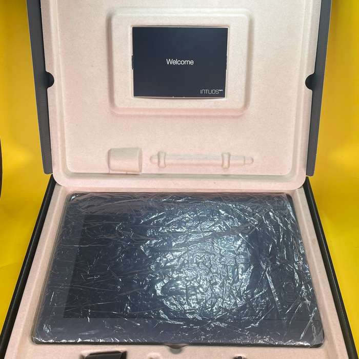 Grafický tablet Wacom Intuos Pro M + Wireless accesory kit