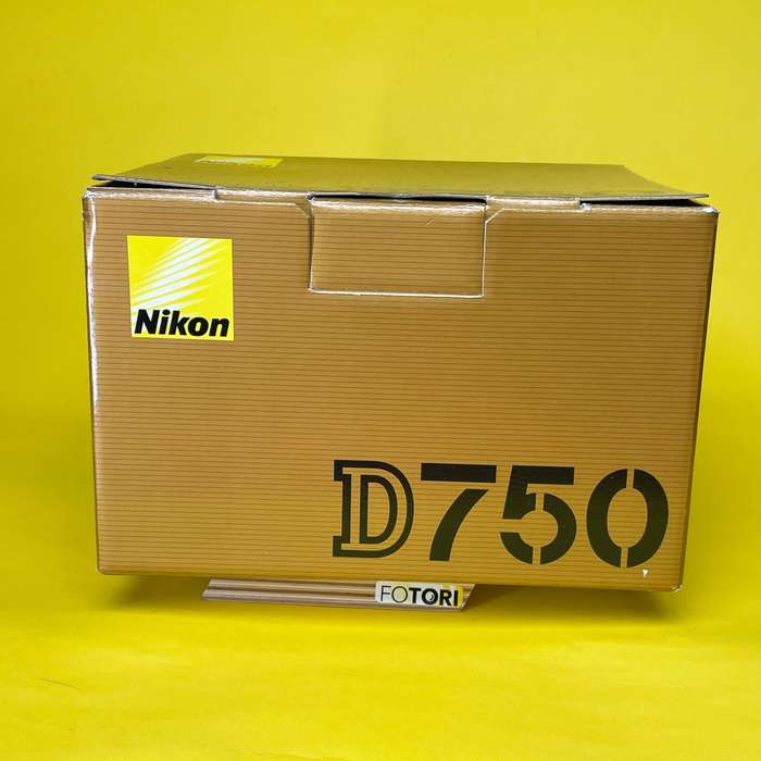 Nikon D750 | 6235776