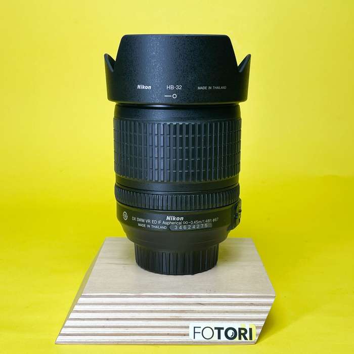 Nikon 18-105mm f/3.5-5.6G AF-S G DX ED VR | 34624275