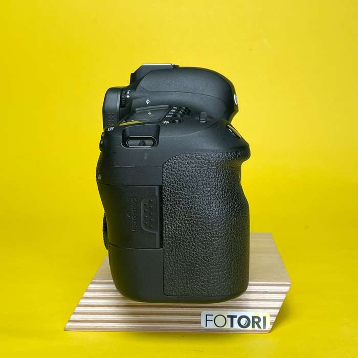 Canon EOS 6D mark II | 163052000970