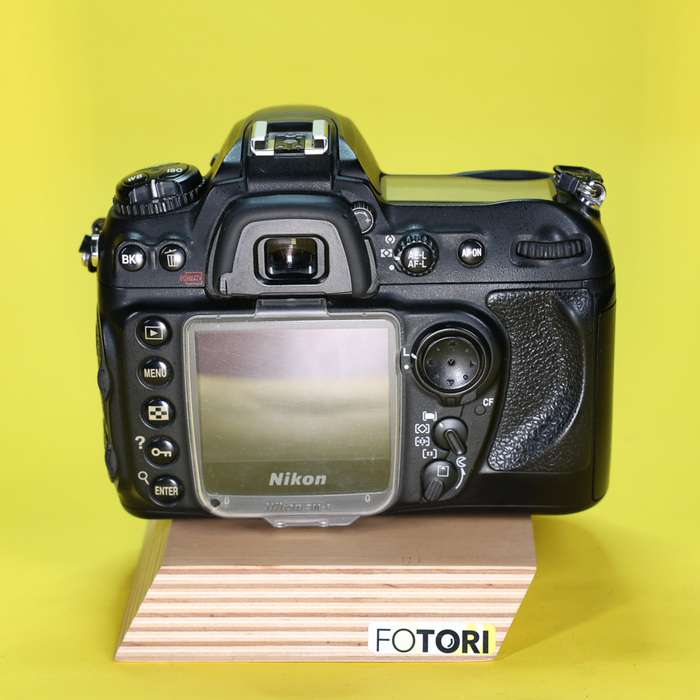 Nikon D200 | 4195729