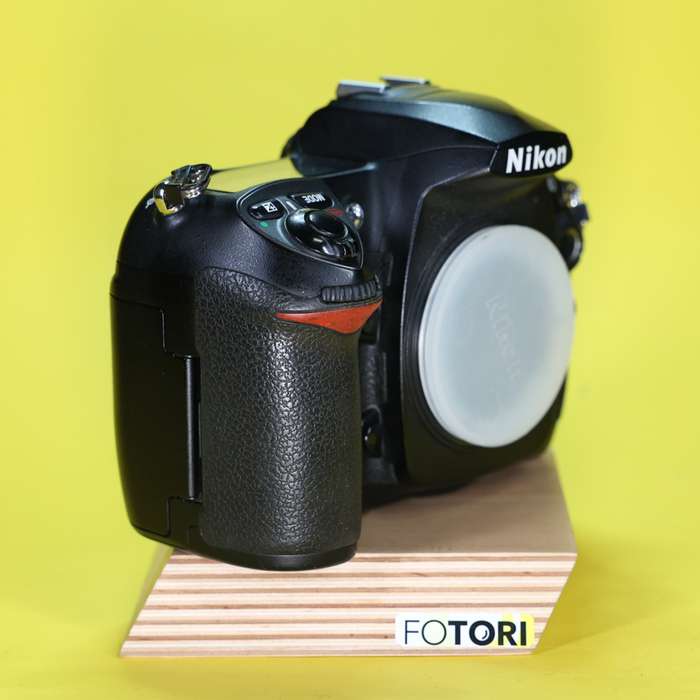 Nikon D200 | 4195729