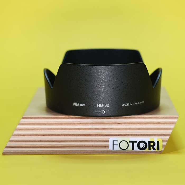 Nikon sluneční clona HB-32