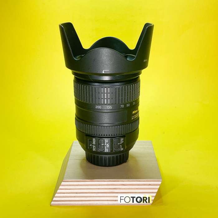 Nikon AF-S DX VR Zoom-Nikkor 18-200mm f/3.5-5.6G IF-ED | 2749105