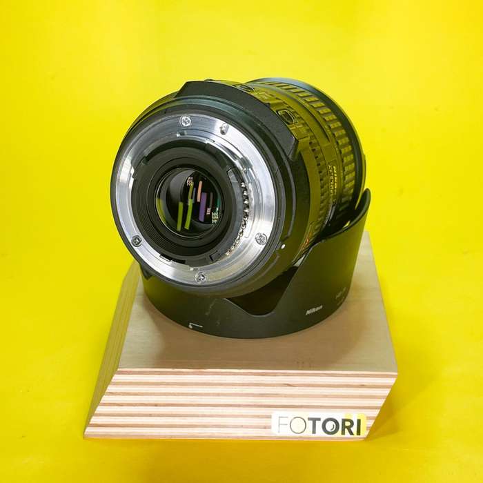 Nikon AF-S DX VR Zoom-Nikkor 18-200mm f/3.5-5.6G IF-ED | 2749105