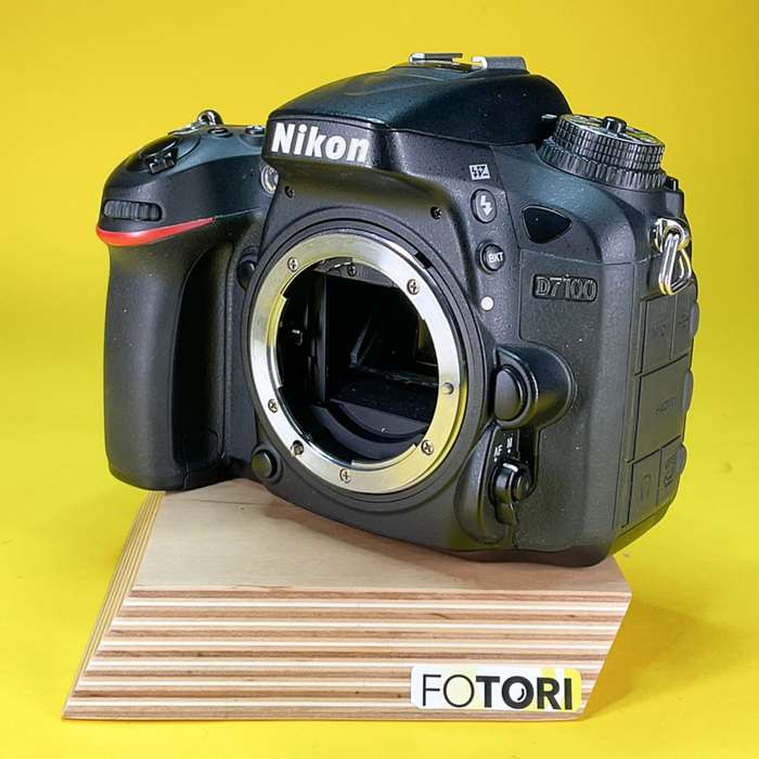 Nikon D7100 | 4810940