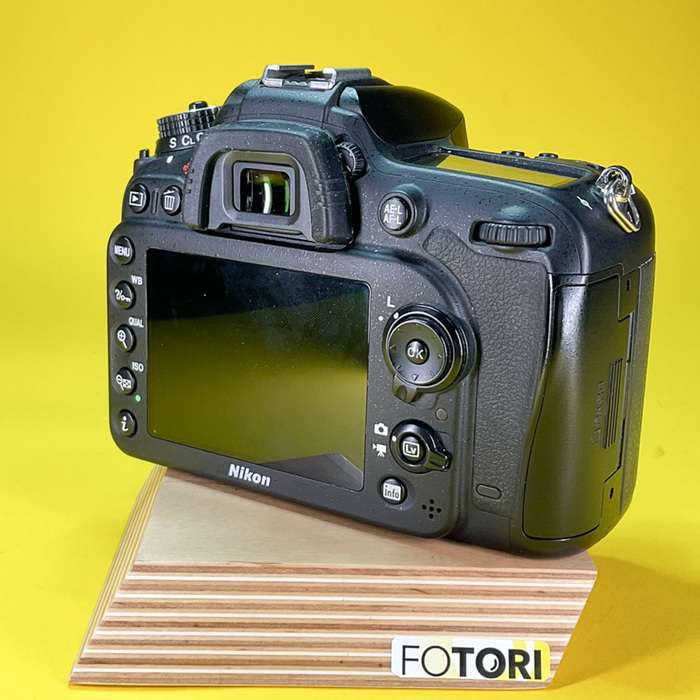 Nikon D7100 | 4810940