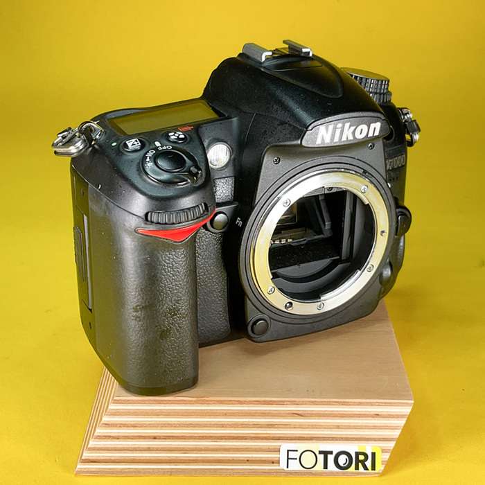 Nikon D7000 + grip, 16 GB SD + náhradní baterie | 6294893