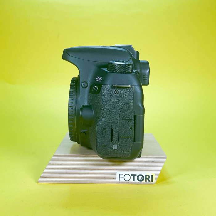 CANON EOS 77D | 223071002122