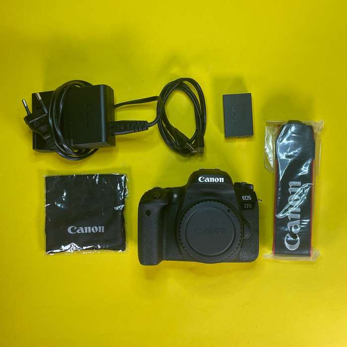 CANON EOS 77D | 223071002122