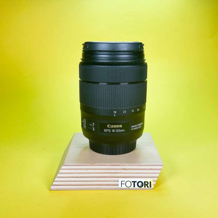 Canon EF-S 18-135 mm f/3,5-5,6 IS USM | 6932015186