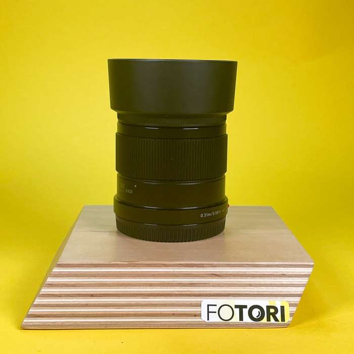 Panasonic 42.5 mm f/1.7 Lumix ASPH O.I.S. | H-HS043