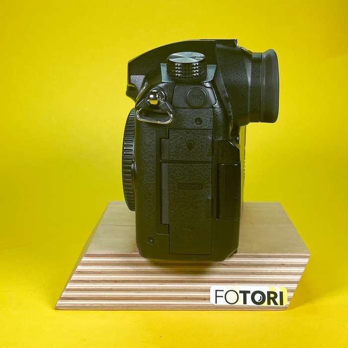 Panasonic lumix DMC-GH5  | WH9DF002980