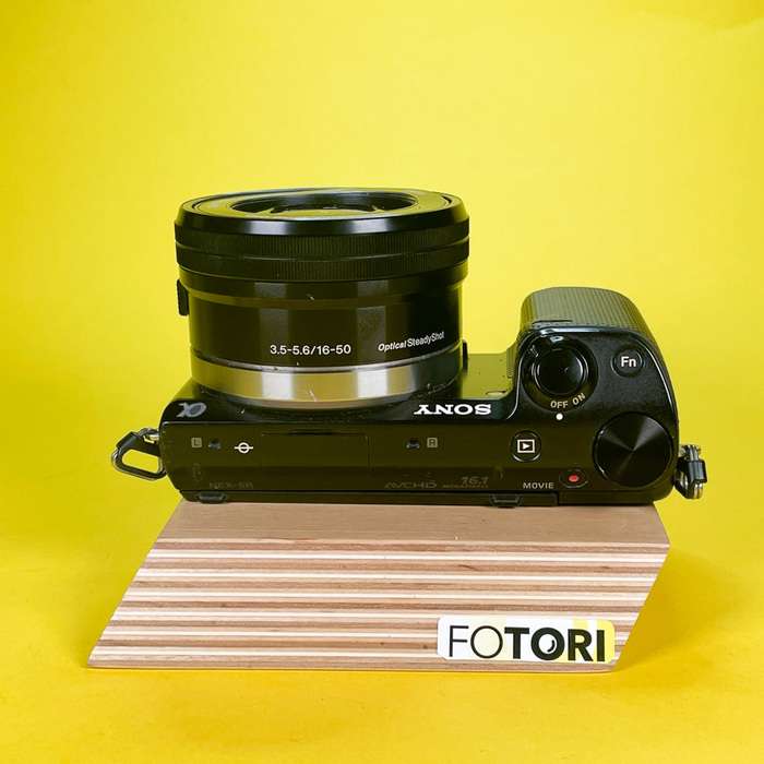 Sony Alpha NEX-5R + 18-50mm | 5142811