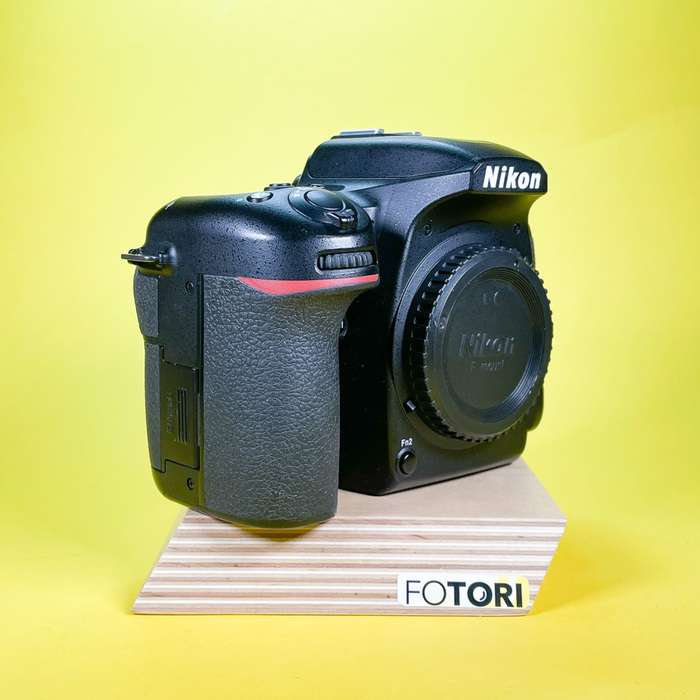 Nikon D7500 | 6016961