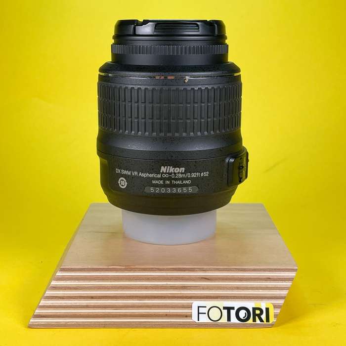 Nikon 18-55mm f/3.5-5.6G AF-S DX VR | 52033655