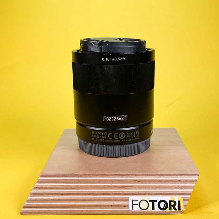 Sony E Sonnar T* 24mm f/1.8 ZA | 0222868