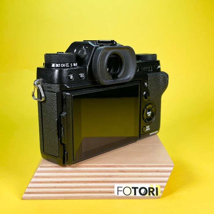 Fujifilm X-T2 | 71M74789