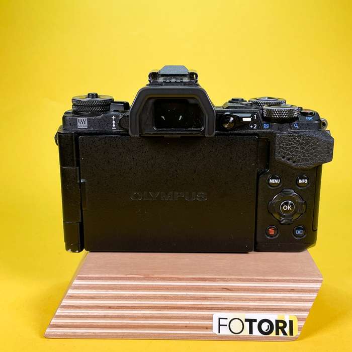 Olympus E-M5 mark II | BHEA98926