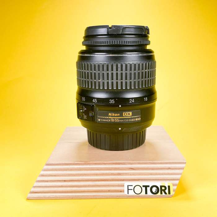 Nikon 18-55mm f/3.5-5.6GII ED AF-S DX | 4300527