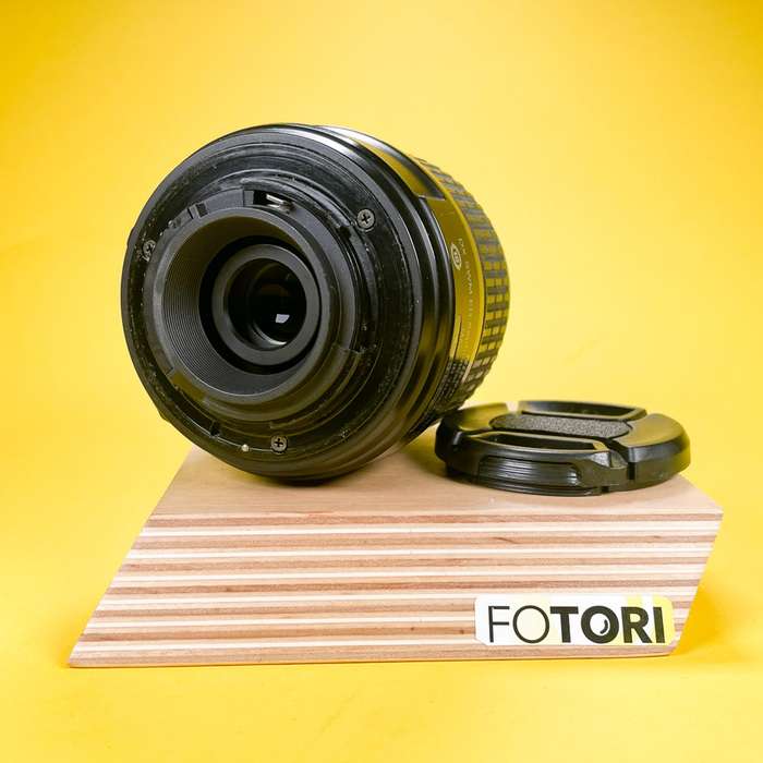 Nikon 18-55mm f/3.5-5.6GII ED AF-S DX | 4300527