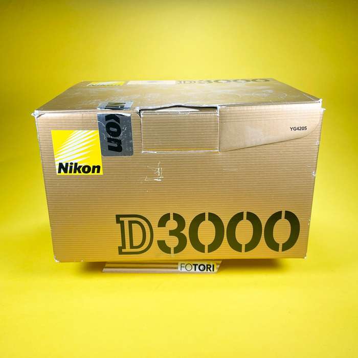 Nikon D3000 | 6196836