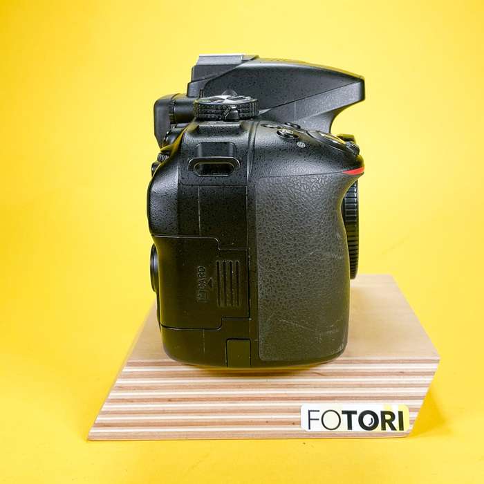 Nikon D5300 | 4995607