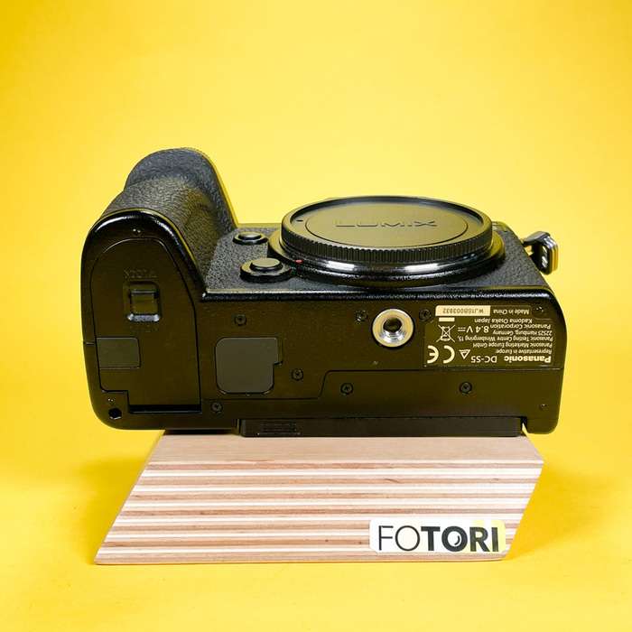 Panasonic Lumix DC-S5 | WJ1SB003932