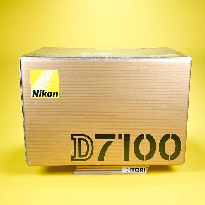 Nikon D7100 | 53715169