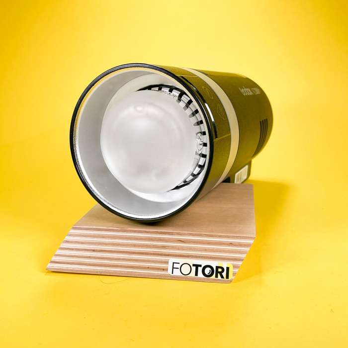 Godox AD300pro + náhradní baterie + klapky  | bateriový blesk