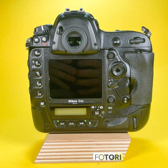 Nikon D4s | 2029250