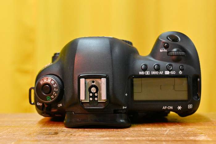 Canon EOS 5D Mark IV +  neoriginální baterie