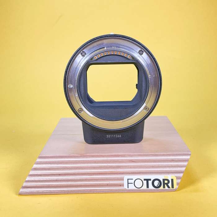 Nikon FTZ adaptér | 30111566