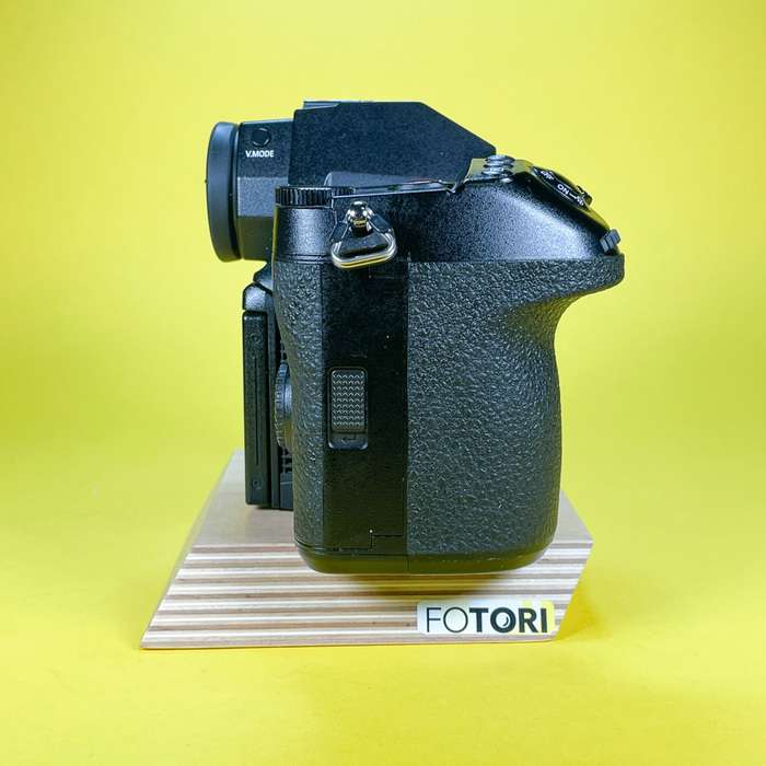 Panasonic Lumix DC-S1H |  WJ9SA004363