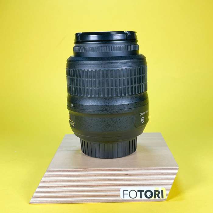 Nikon 18-55mm f/3.5-5.6G AF-S DX VR | 14810994