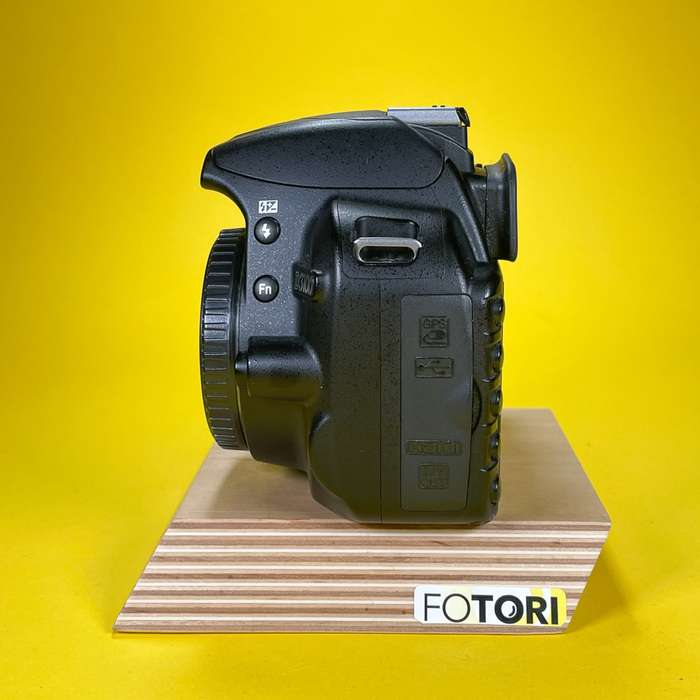 Nikon D3100 | 6202125