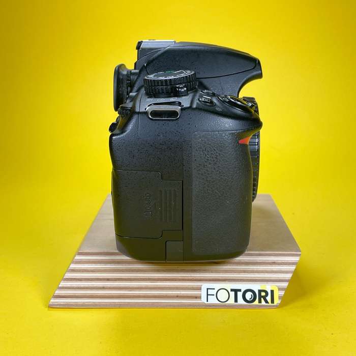 Nikon D3100 | 6202125