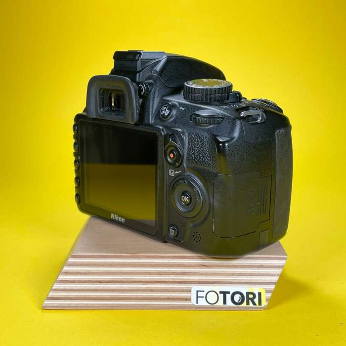 Nikon D3100 | 6202125