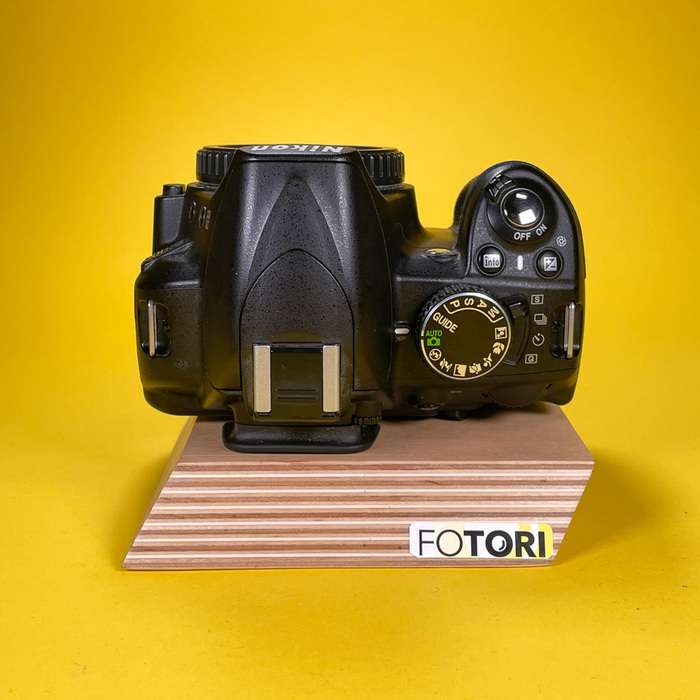 Nikon D3100 | 6202125