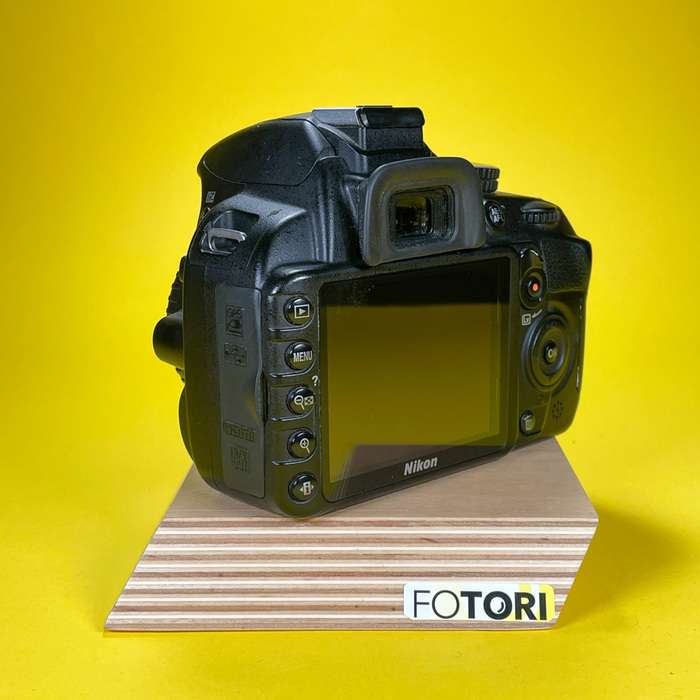 Nikon D3100 | 6202125