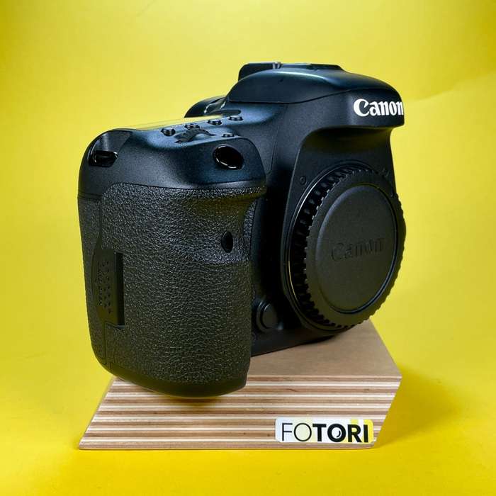 Canon EOS 7D Mark II | 333055001266
