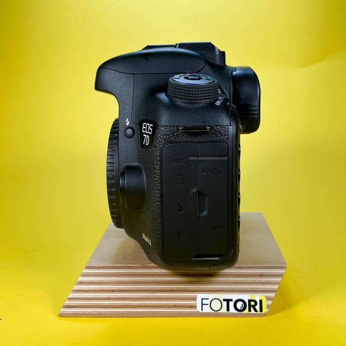 Canon EOS 7D Mark II | 333055001266
