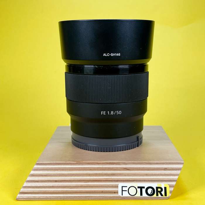 Sony FE 50mm f/1.8 | 2082201