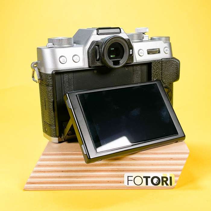 Fujifilm X-T20 | 2x baterie  + grip| 7BQ17755