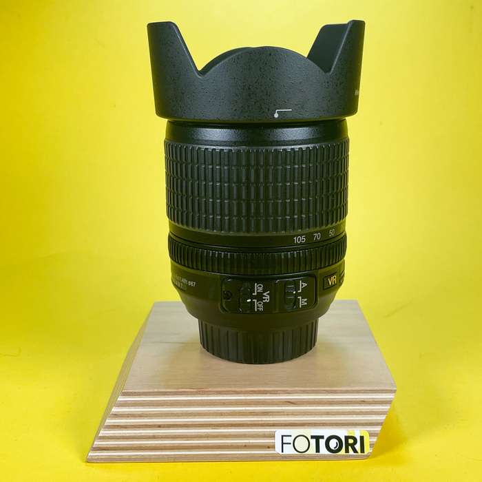 Nikon 18-105mm f/3.5-5.6G AF-S G DX ED VR | 42133497